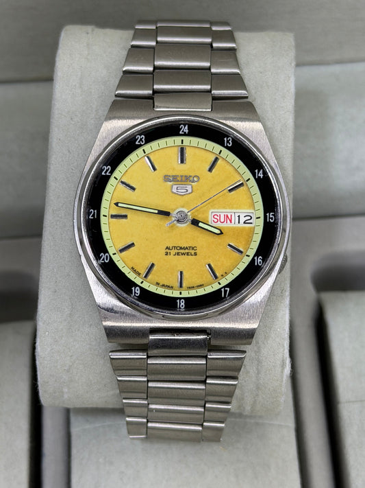 SEIKO 5 – Automatic, Yellow Dial, Day-Date Watch (Vintage)