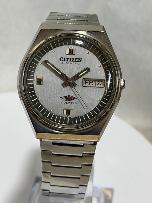 W028 Citizen Automatic Day-Date, 36 mm — front view