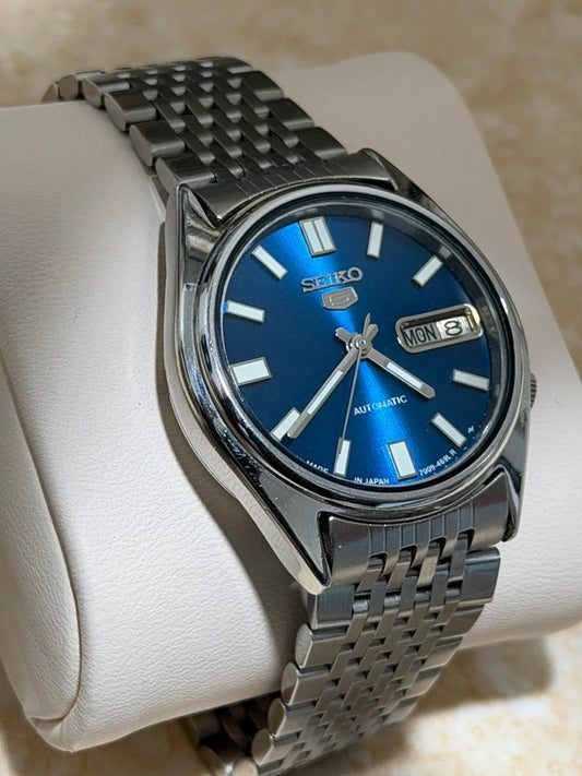 Seiko 7009 Automatic — Custom Metallic Blue Dial, 34mm