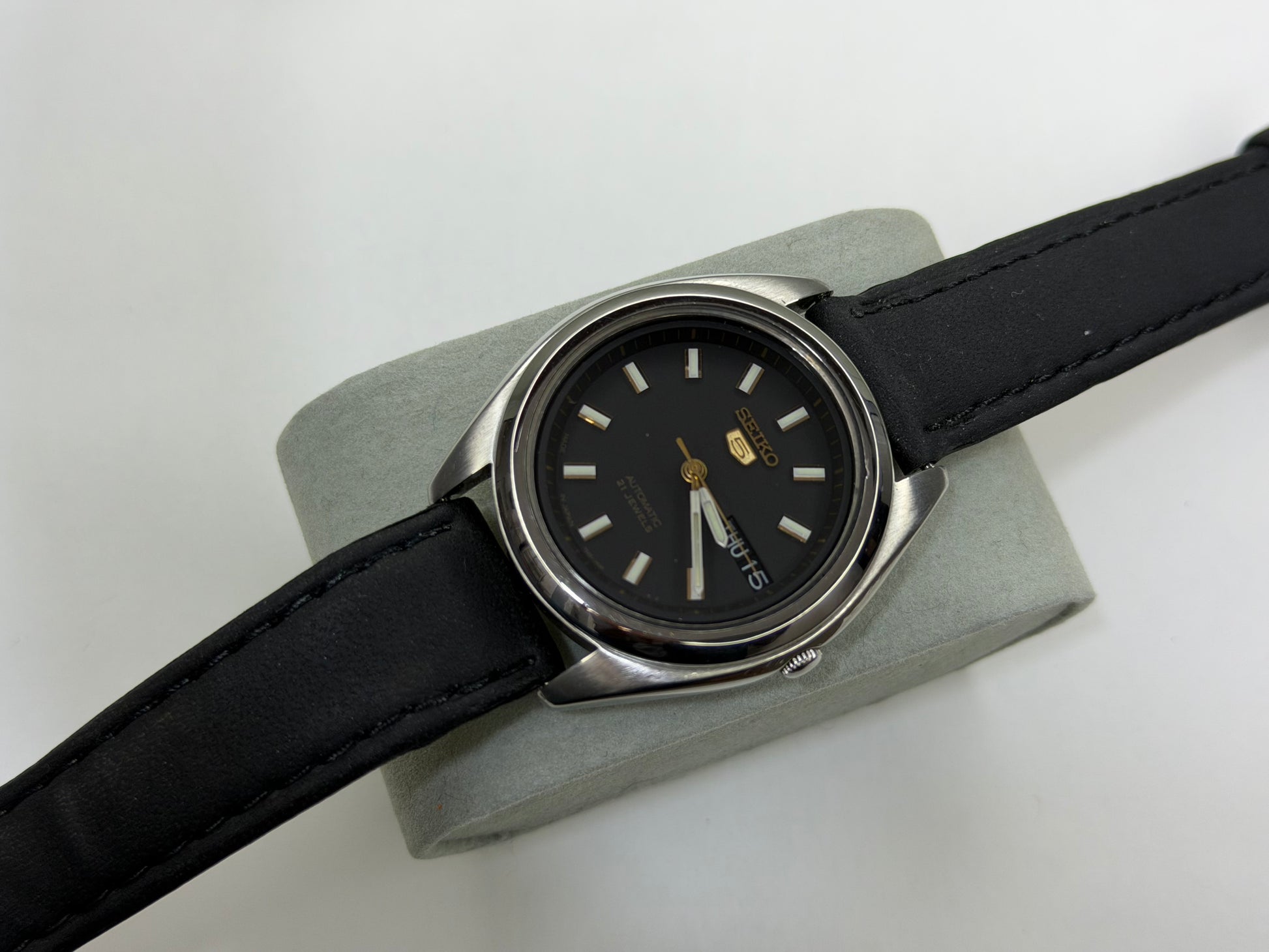 SEIKO Automatic – Black Dial, Day-Date, Dress Watch (Vintage)