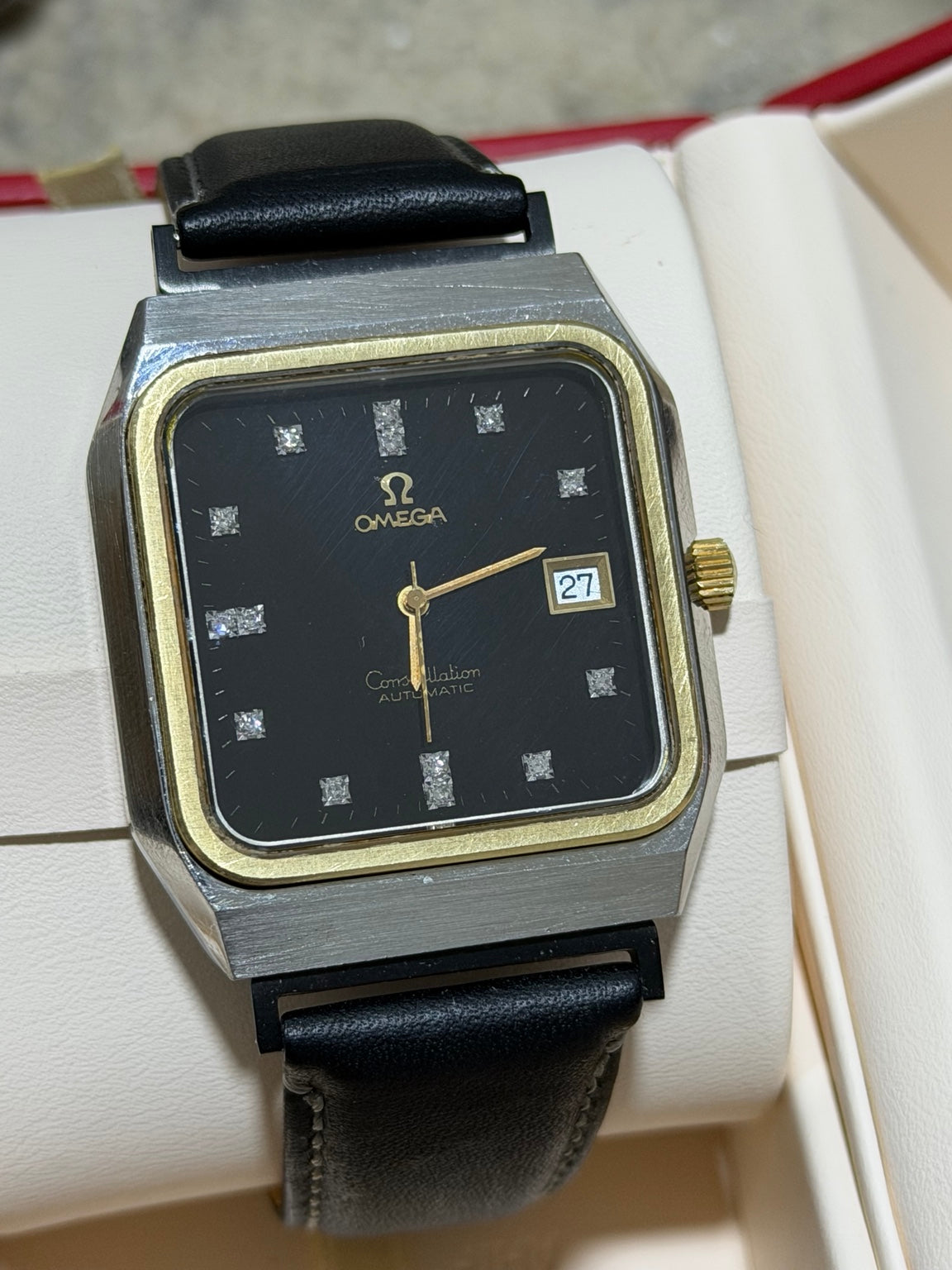 W0067 Omega Constellation watch and included box — detail 1