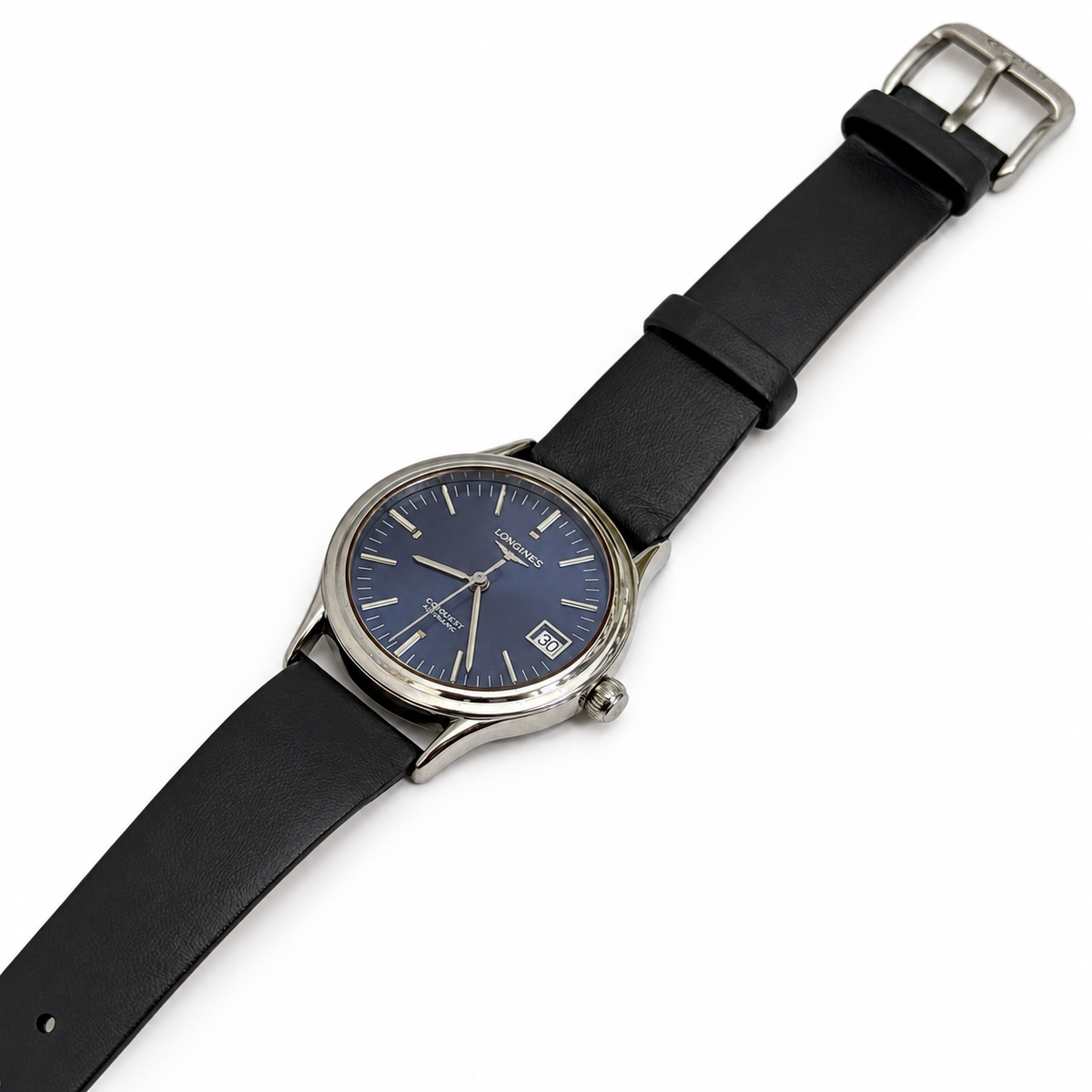 W029 Longines Conquest – white background view 7