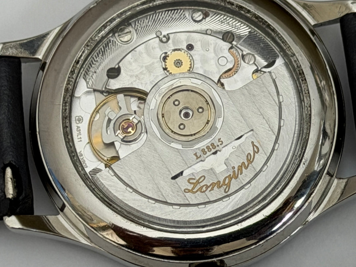 W029 Longines — original movement close-up