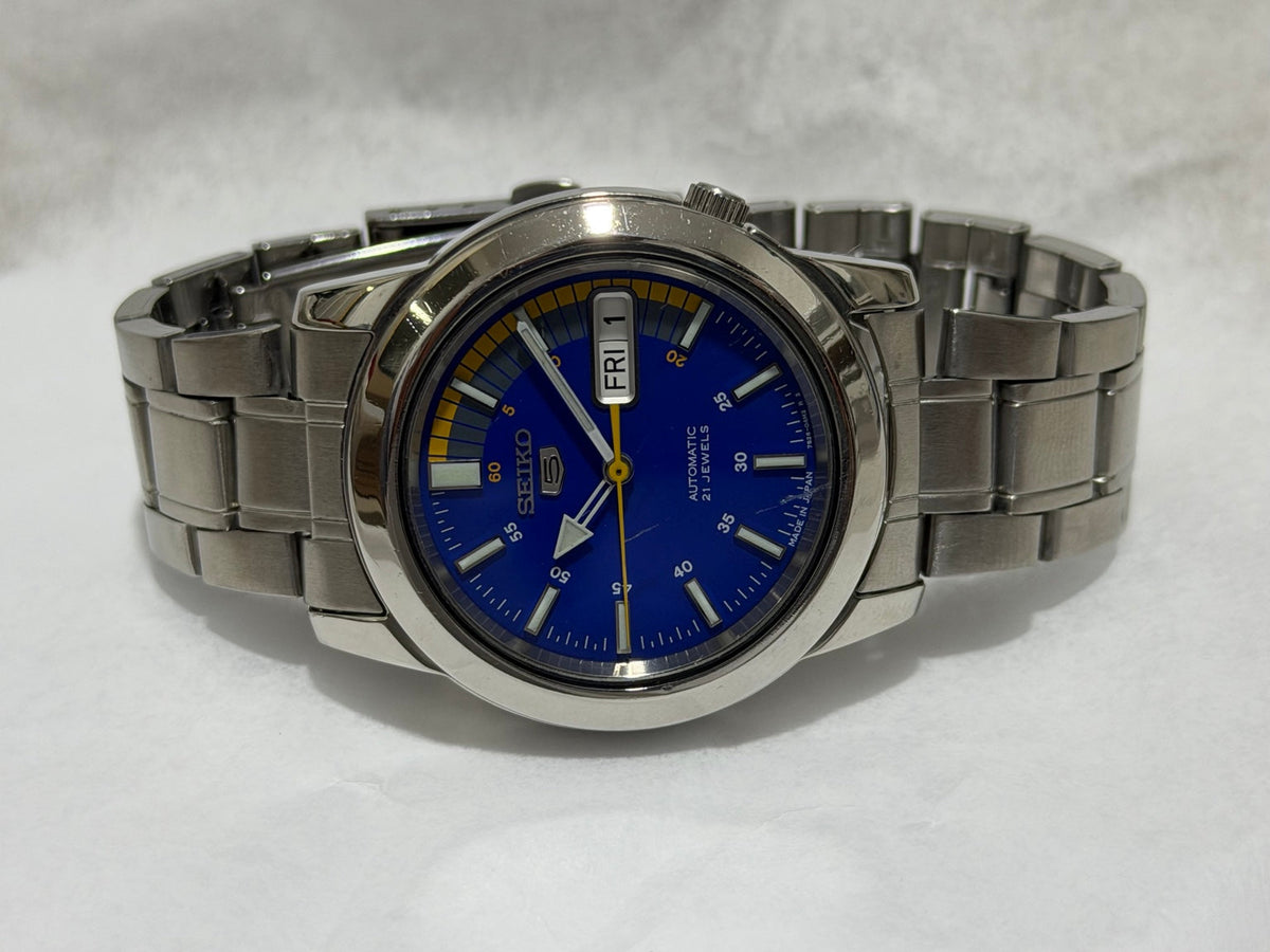 Original blue Seiko photograph 8163