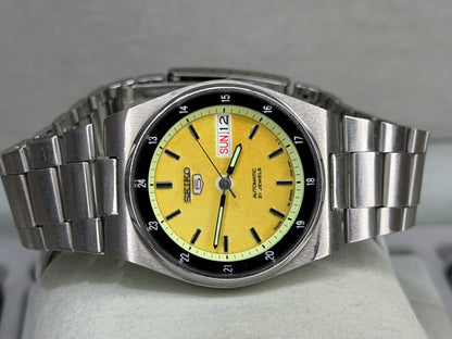 SEIKO 5 – Automatic, Yellow Dial, Day-Date Watch (Vintage)