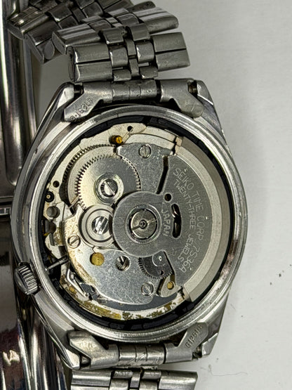 SEIKO Automatic – White Dial, Day-Date, Vintage Wristwatch