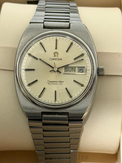 Vintage Omega Seamaster 35mm — front dial view