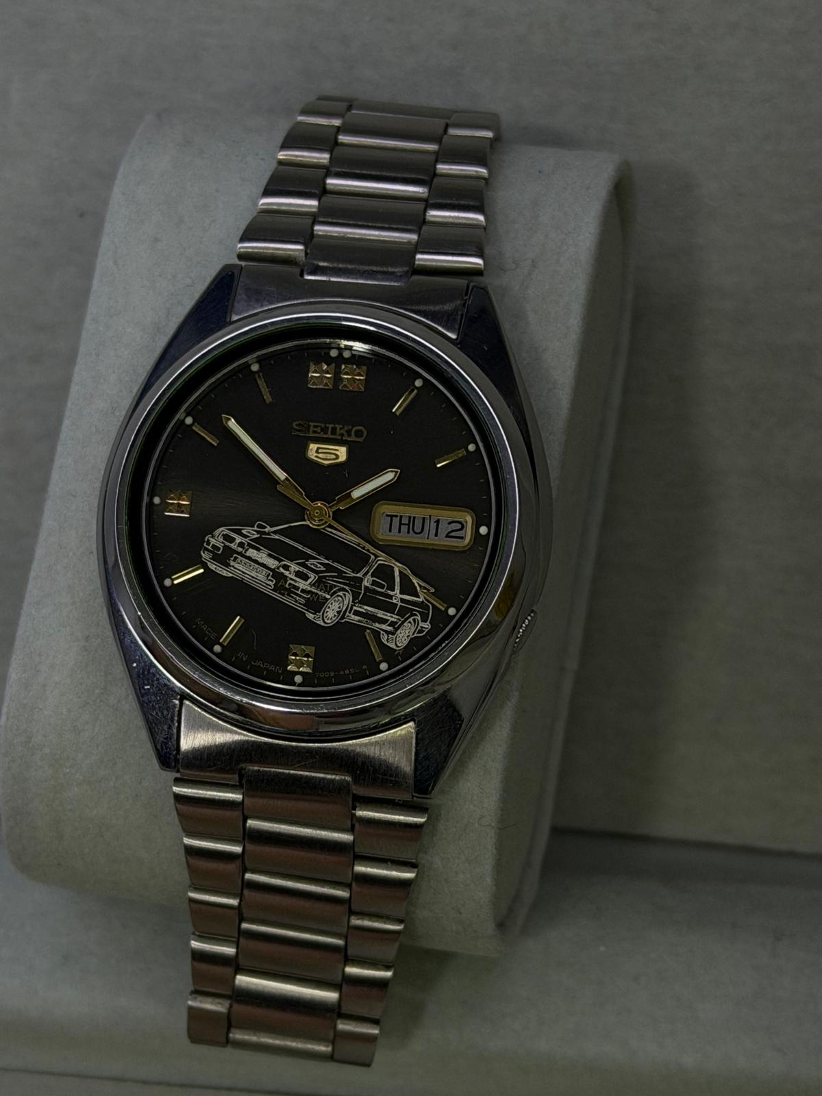 Vintage Seiko with custom engraved dial Ford 1980s Serria