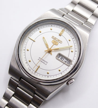 Seiko 5 Automatic Day-Date — White & Gold Dial | SK09