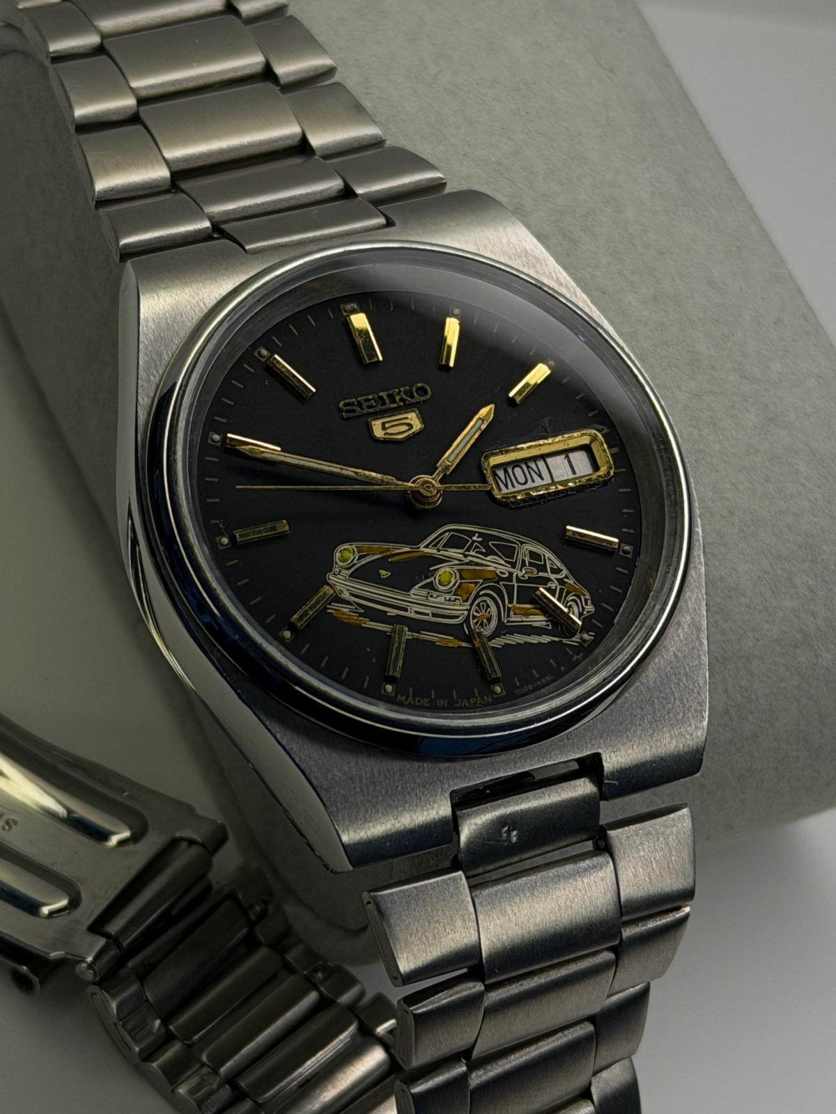 Seiko 5 automatic vintage engraved Porsche.