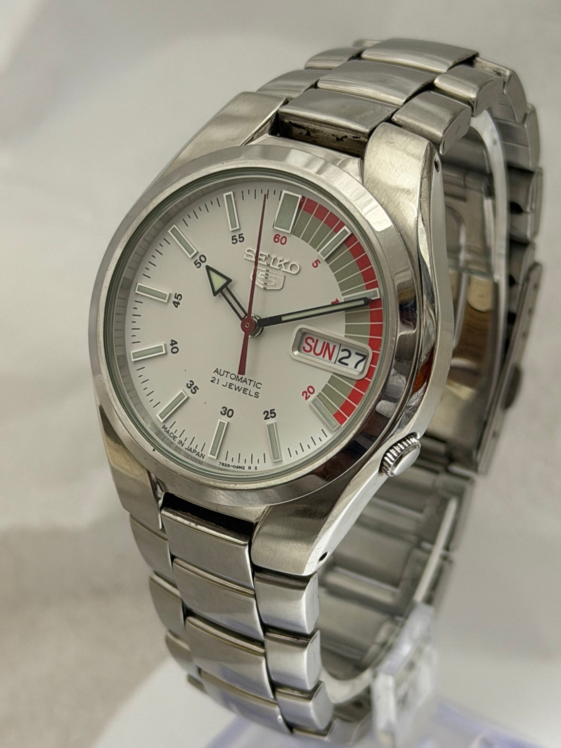 Seiko 5 automatic 36 mm – dial and bracelet