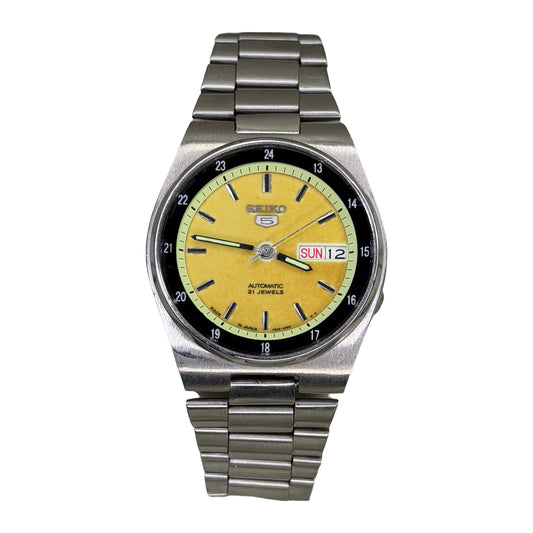 SEIKO 5 – Automatic, Yellow Dial, Day-Date Watch (Vintage) — front product photograph on a white background