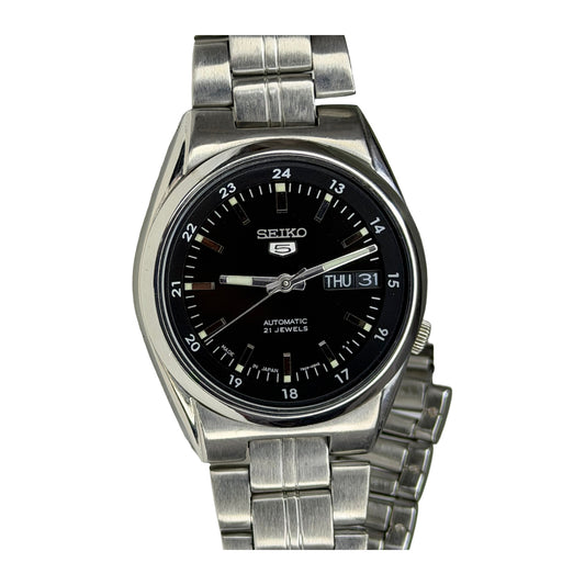 SEIKO 5 Automatic – Black Dial, Day-Date, Sports Watch (Vintage) — front product photograph on a white background