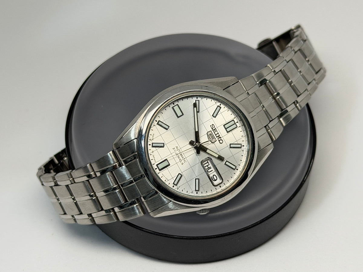 Seiko 5 silver grid dial automatic watch — original photograph