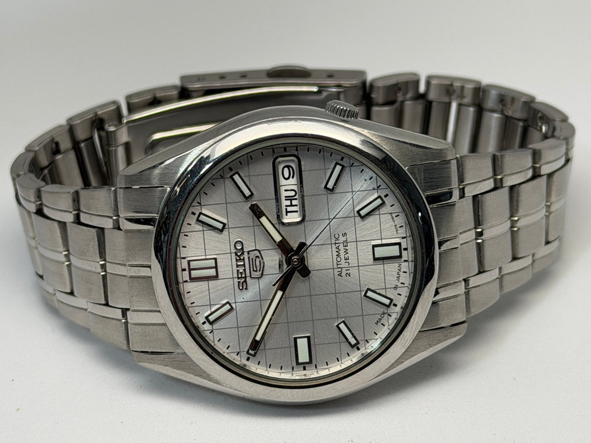 Seiko 5 silver grid dial automatic watch — original photograph