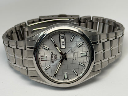 Seiko 5 silver grid dial automatic watch — original photograph