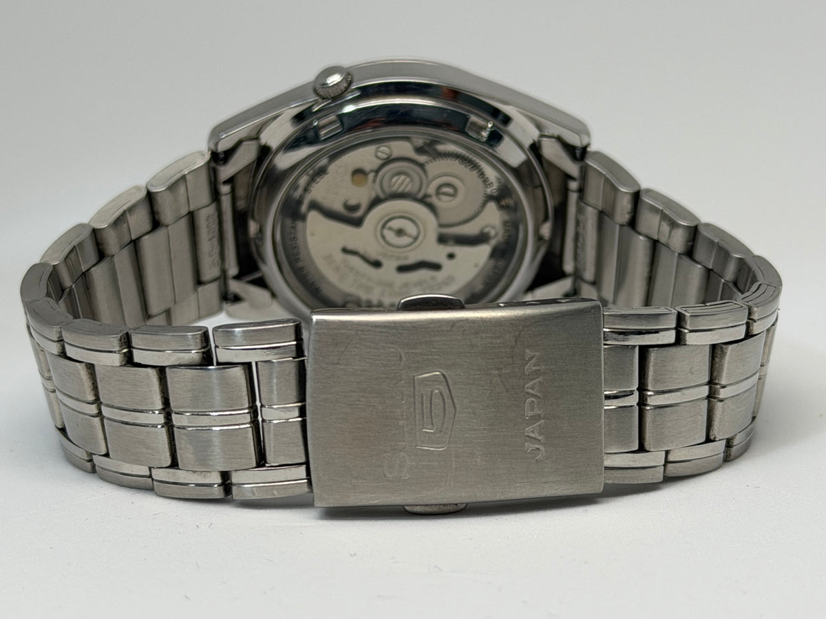 Seiko 5 silver grid dial automatic watch — original photograph