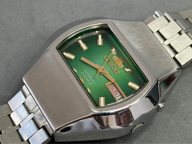 Orient Automatic — Vintage Case, 34mm — photograph 3