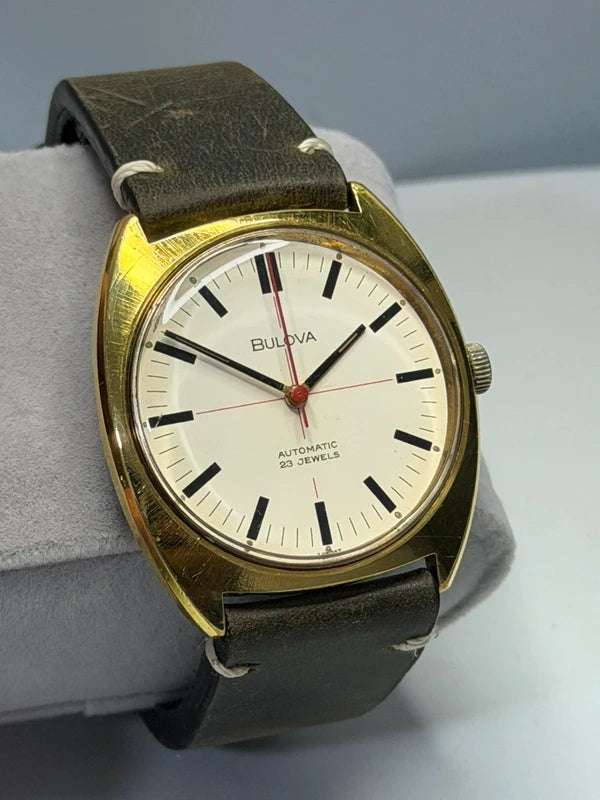 Bulova Automatic — 35mm, Leather Strap — photograph 2