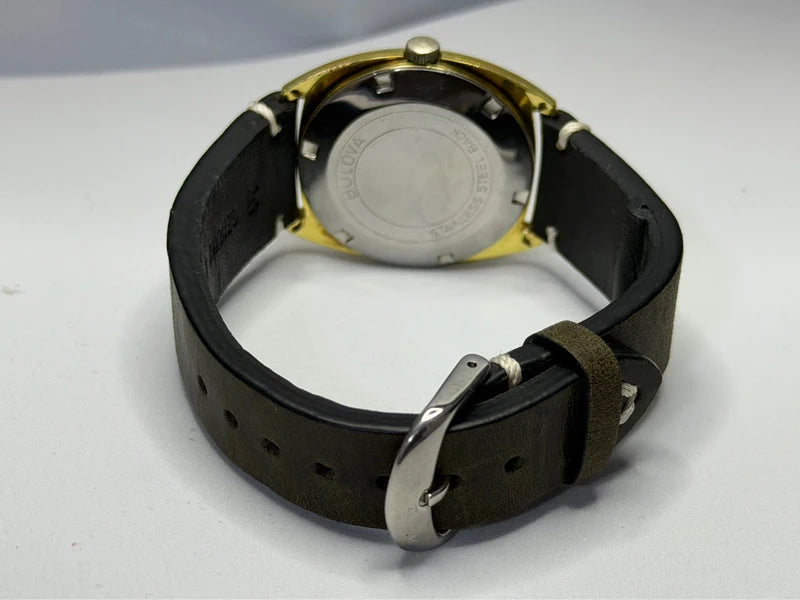 Bulova Automatic — 35mm, Leather Strap — photograph 3