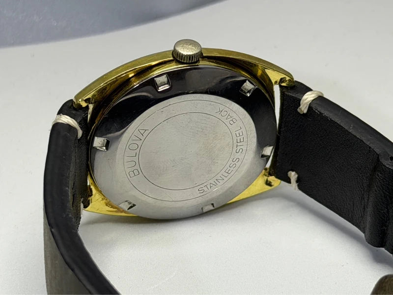 Bulova Automatic — 35mm, Leather Strap — photograph 4