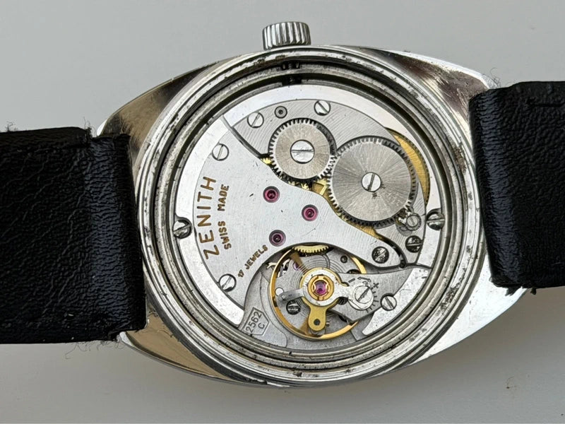 Zenith Manual Wind — 34mm — photograph 5