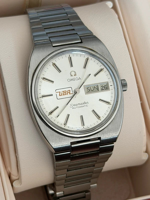Omega Seamaster Automatic Day-Date — Silver UBA Dial — photograph 1