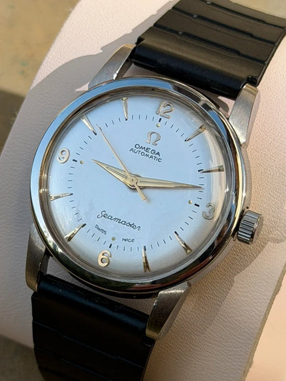 Omega Seamaster Automatic Calibre 501 — Repainted Silver Dial — photograph 2