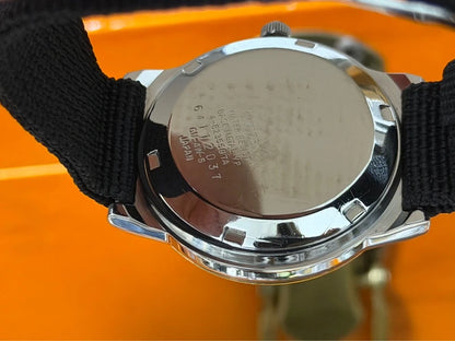 Citizen Automatic — Black Dial, 33mm — photograph 2