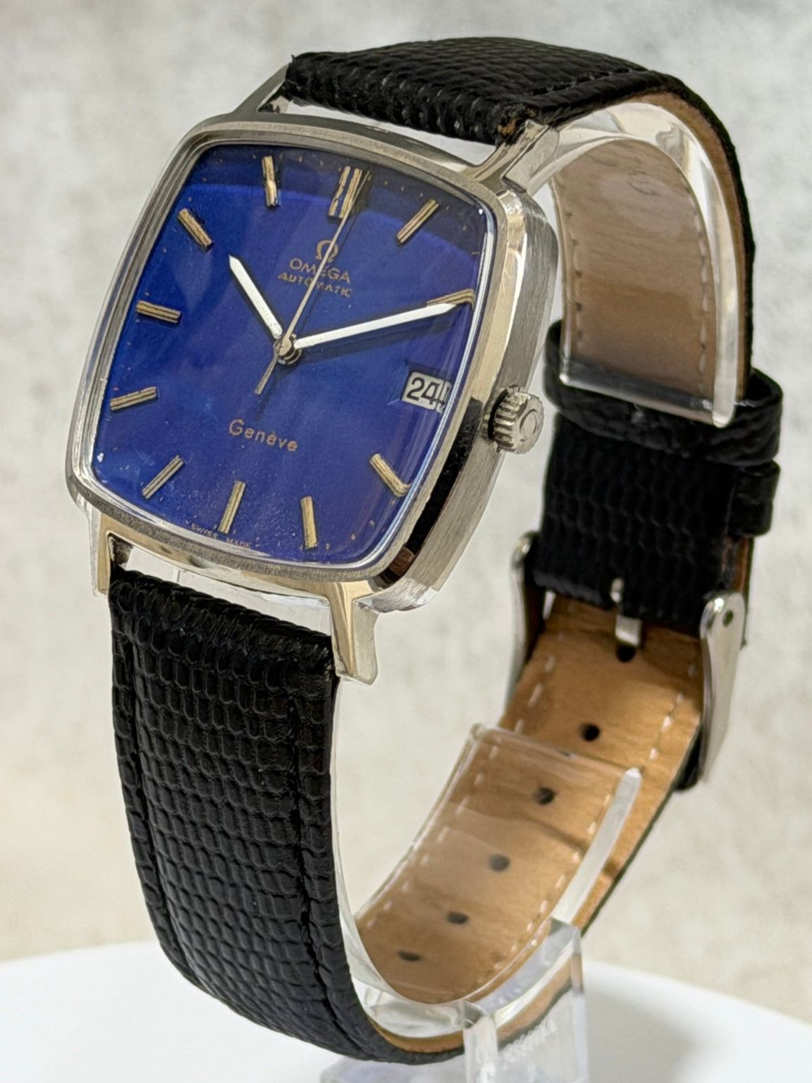 W0061 Omega Geneve blue repainted dial — original photograph 2