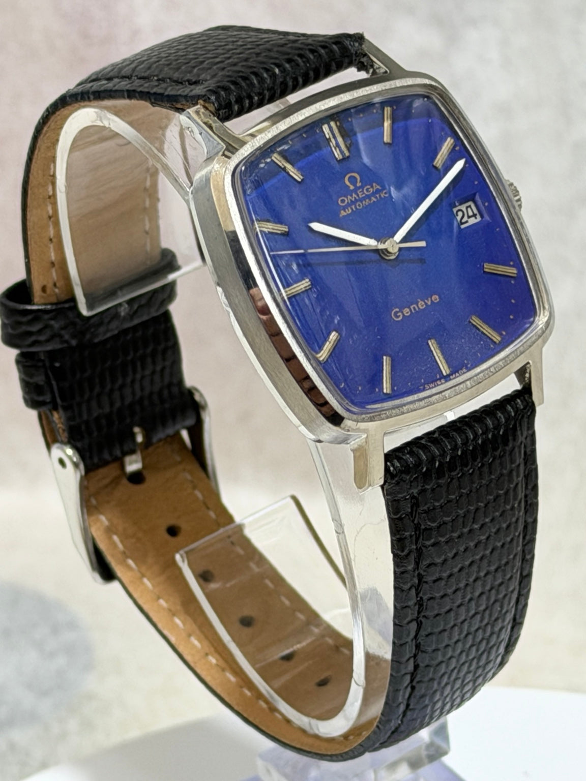 W0061 Omega Geneve blue repainted dial — original photograph 3