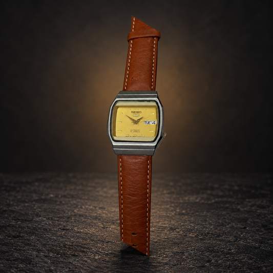 W027 SEIKO 5 – Automatic, Day-Date, Vintage Wristwatch with AI-styled luxury background