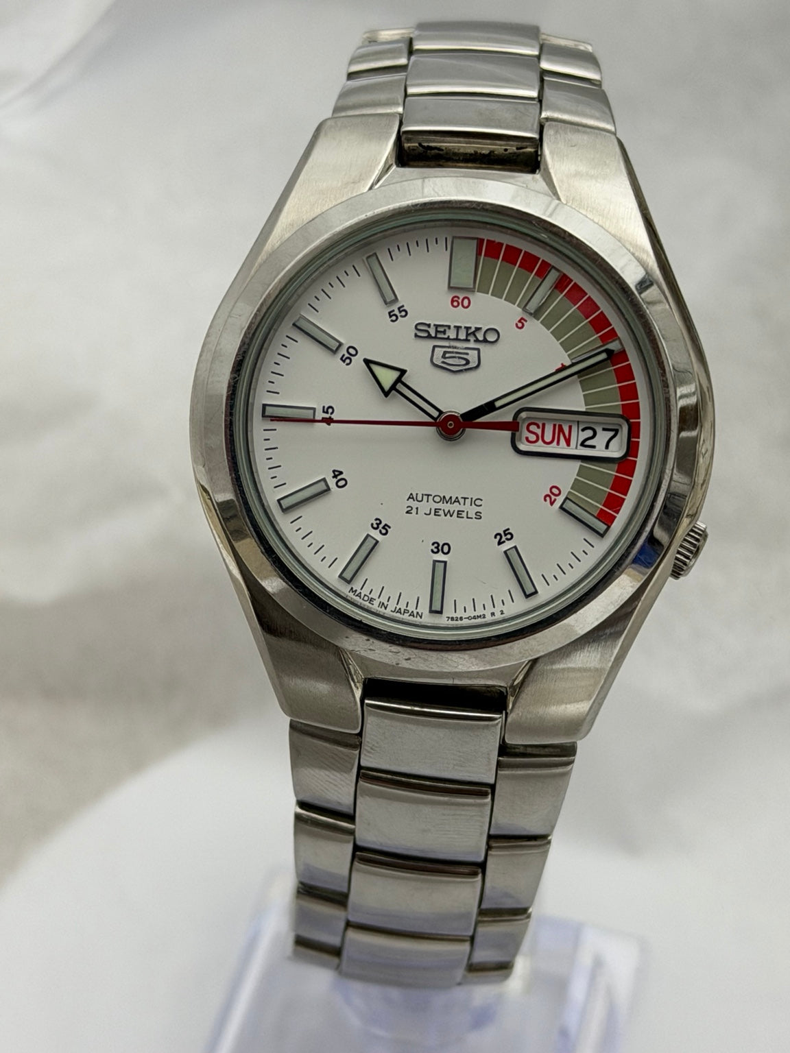 Original white Seiko photograph 8182