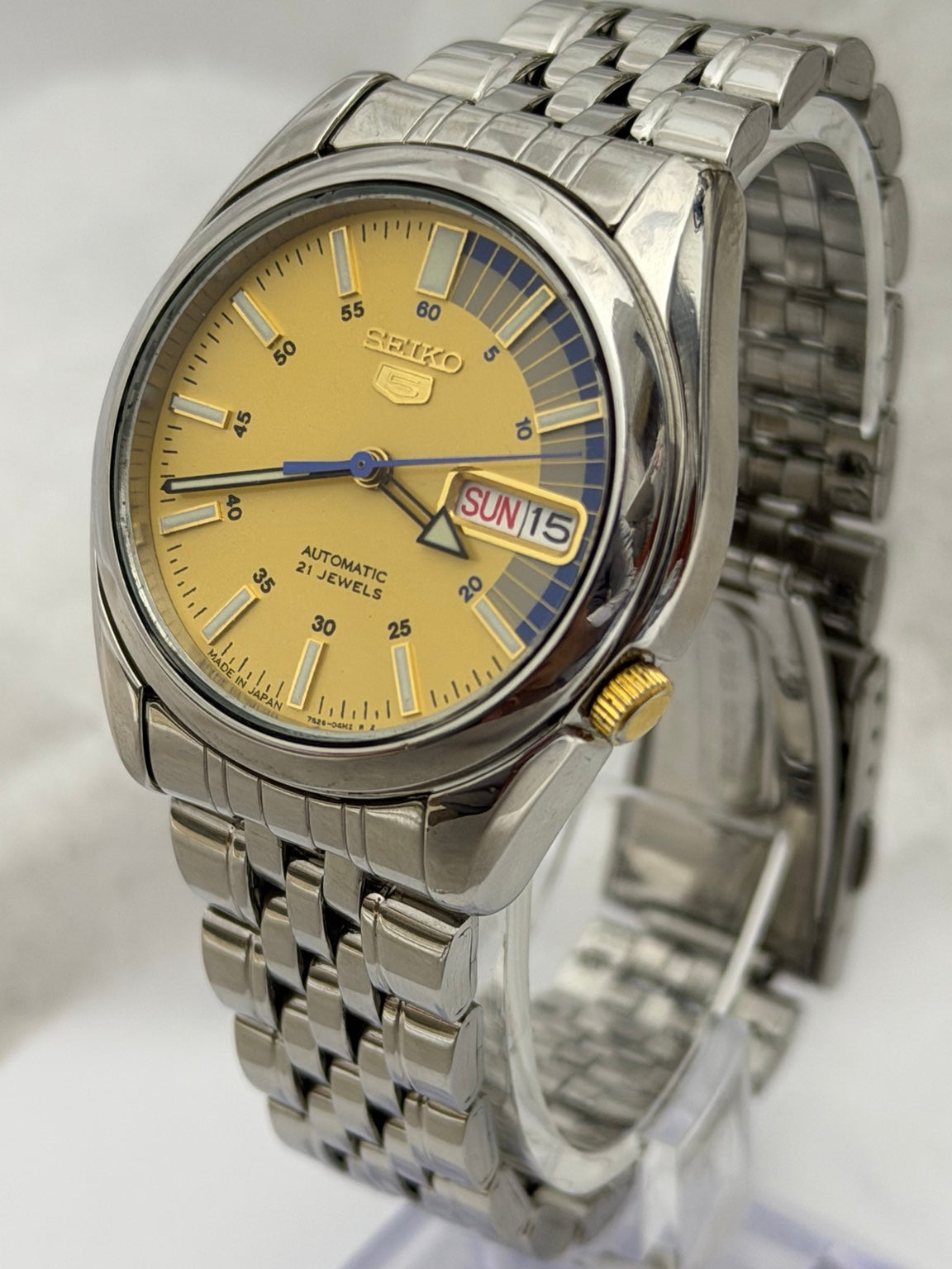 Original yellow Seiko photograph 8172