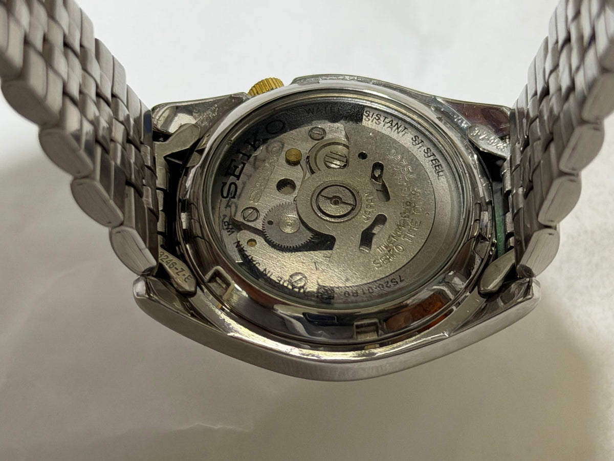 Original yellow Seiko photograph 8179